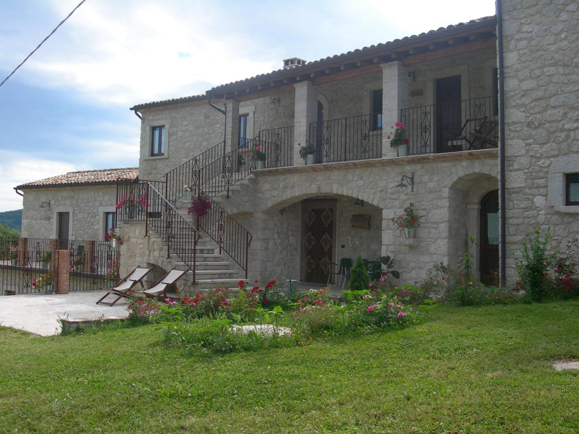 Agriturismo Borgo San Martino Villa Abbateggio Екстериор снимка