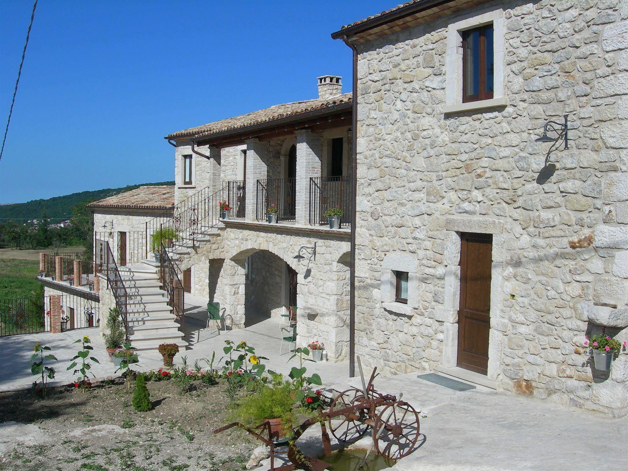 Agriturismo Borgo San Martino Villa Abbateggio Екстериор снимка